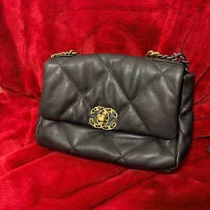 C Quilted Black Leather Bag